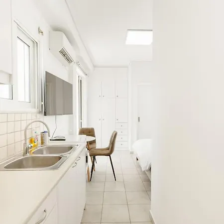 Adorable Sunny With Private Balcony Ii * Athens