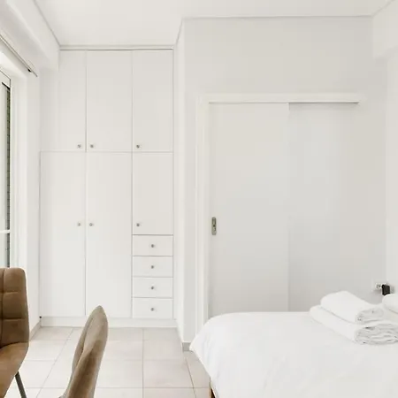 Adorable Sunny With Private Balcony Ii Apartment Athens