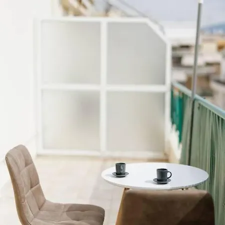 Adorable Sunny With Private Balcony Ii Athens